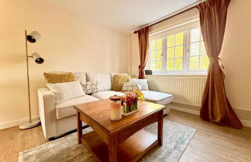 New Forest Cozy 3-Bed Family Cottage, PaultonsPark - Foto 1