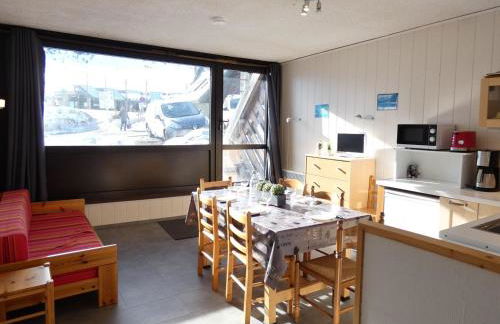 Studio cabine 6 pers. avec balcon exposition Sud, salon avec LCD et DVD, cuisine équipée, casier à ski - FR-1-457-196 - Photo 1