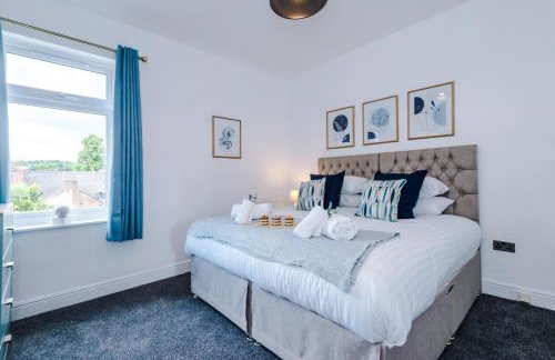 NEW! Spacious 3-Bed Home in Newcastle-under-Lyme by 53 Degrees Property, Ideal for Business, FREE Parking! - Foto 20