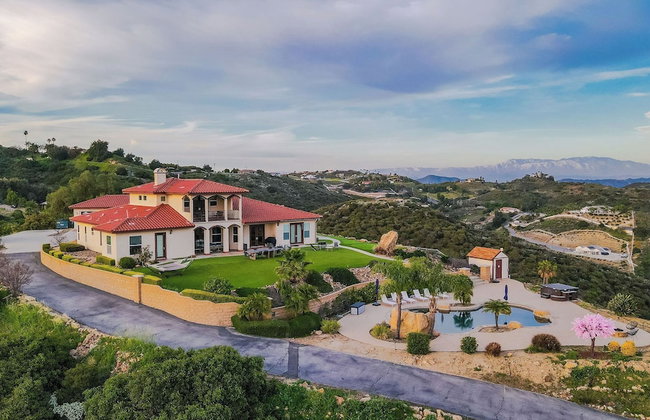 Colina by Avantstay Secluded Mountain Top Oasis w/ Pool, Hot Tub & Putting Green! - Foto 112