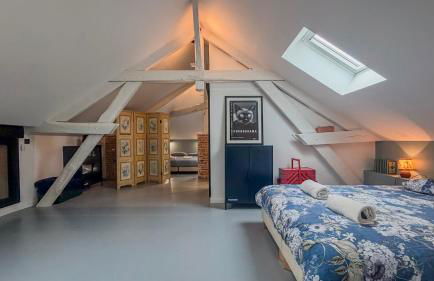 Charmante maison de ville avec vue sur le donjon avec wifi et jardin - Foto 24