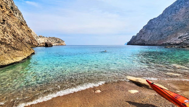 Tour en kayak a Cala Estremer - Foto 5, Vistas de la playa virgen que visitaremos