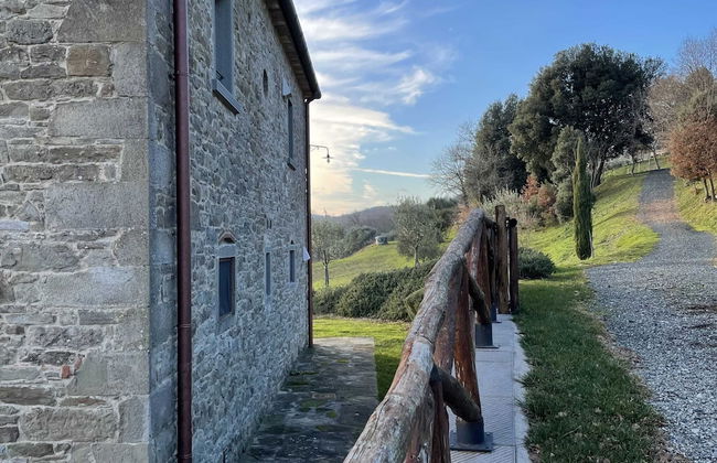 Farmhouse in Tuscany Near Anghiari - Photo 32