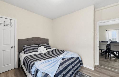 Cozy Adventure Filled Escape Free parking apts - Foto 24