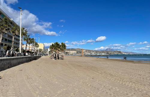 Apartamento con piscina muy cerca de la playa - Foto 41
