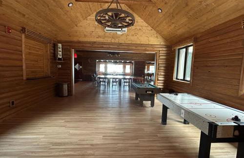 The Lodge at Pine Cone Lodge for Large gatherings! - Foto 16