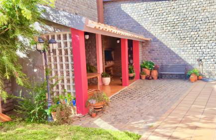 Pink House - Photo 53