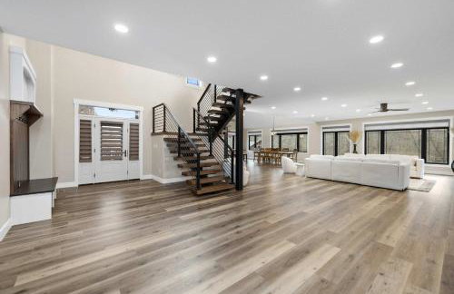 Luxury Modern Lodge Near Fort Wayne with River Views - Foto 7