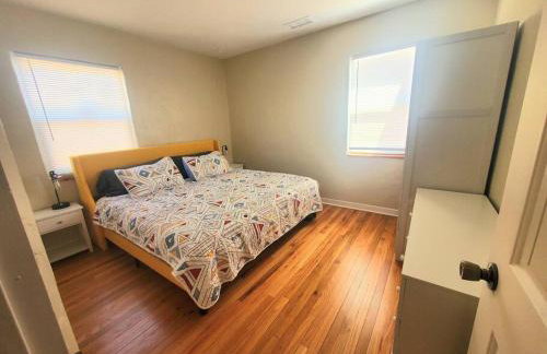 Lovely 2BR Pet Friendly Home in Heart of Nob Hill - Foto 7