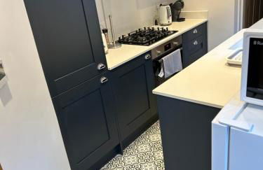 Kings reach eton, great location - Photo 8