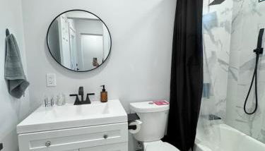 New modern centralized and lux home in Phoenix - Foto 4, towels, Shower