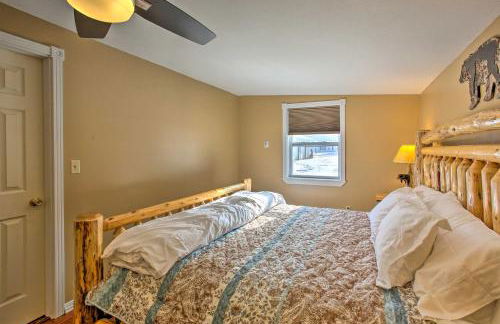 4 Season, Waterfront Houghton Lake House with Dock! - Foto 11