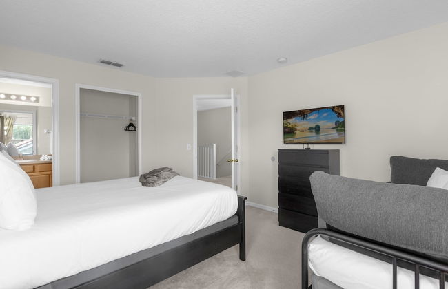 Large Spacious Home w Private Pool Hot Tub - Foto 35