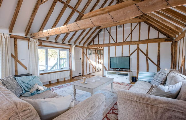 The Hayloft Boundary Farm Air Manage Suffolk - Photo 14