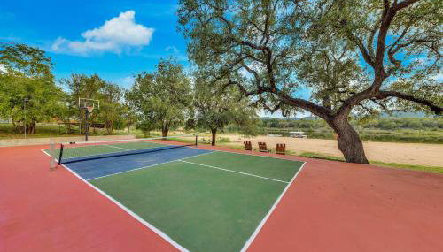 Beach House 2 on Lake LBJ - Sleeps 24 - Photo 3