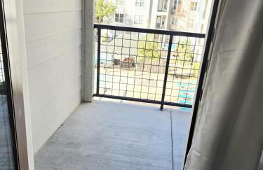 Luxury 1 BedRM Unit in Frisco Pool Gym & Workplace - Foto 18