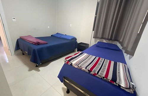 Para 10 pessoas, 03 quartos ar condicionado e ventilador, garagem, atrás do hospital da Unimed apt 302 - Foto 11