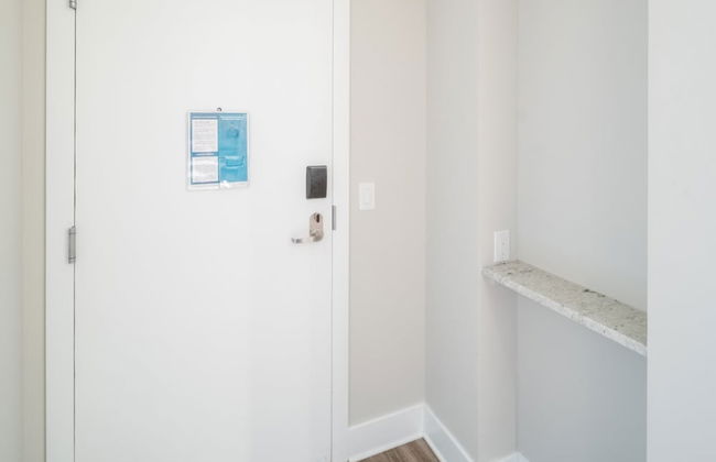 Bluebird Suites near Pentagon - Photo 26