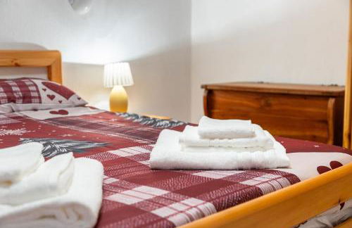 Chalet Mazod, a 5 minuti dagli impianti di sci - Free Wifi - Foto 14