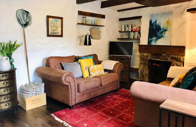 Cottage - Sleeps 4 - Fireplace - Internet - Foto 7