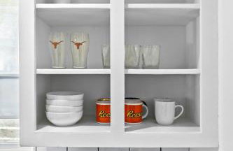 Authentic ATX Gem with Cowboy Pool, Vibe with Downtown & Local Eateries - Foto 15