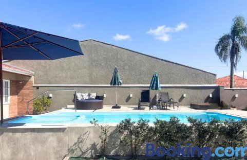 Casa Sol da Manhã - Piscina aquecida com hidromassagem - 300m da praia - Foto 18