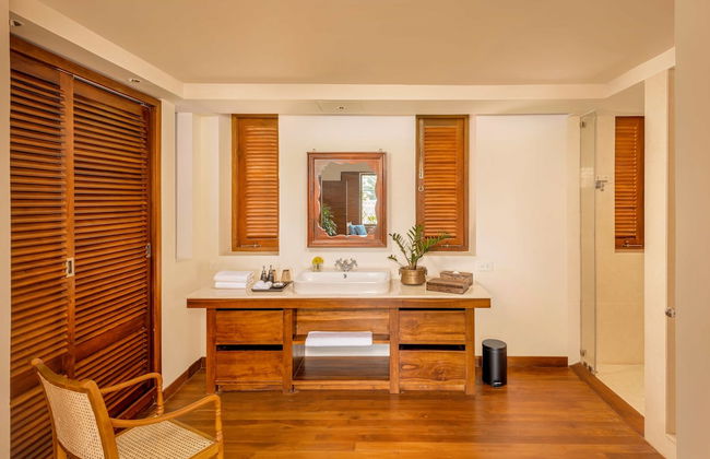 Ishq Colombo - Photo 30