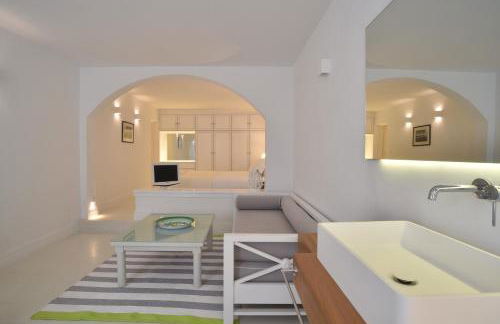 Zoe's Club - Photo 27