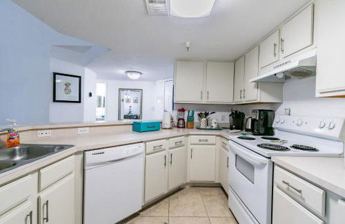 o BEAUTIFUL CONDO MINUTES FROM GORGEOUS CLEARWATER BEACHES o - Foto 8