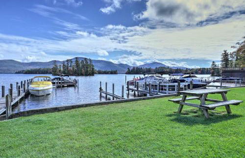 Lakefront Bolton Retreat with Balcony and Views! - Foto 2