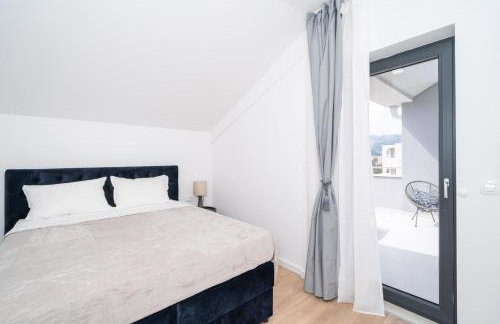 Olive Family house - Photo 9