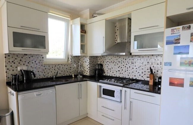 Villa BGA4 by JoyLettings - Photo 5