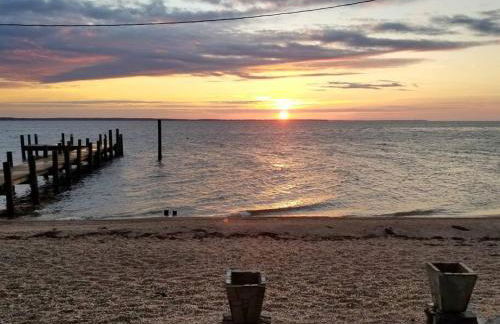 Bungalow Private Beach & Dock Colonial Beach Water - Foto 13