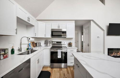 Fireplace Grill Games & Dogs near Bryce Resort - Photo 17