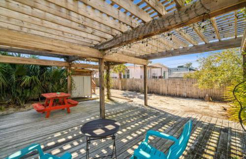 Newly Renovated 2 Bedroom Beach House Free Parking - Foto 24