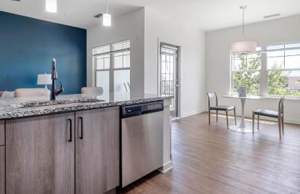 Landing Spectacular 1BD Pool Courtyard - Foto 33