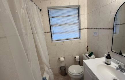 Close to the beach, in a quiet neighborhood - Foto 17