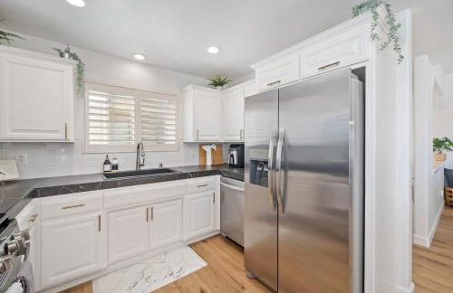 Steps To #PismoBeach with Poker, Foosball, FREE EV Charger, and Bikes - Photo 3