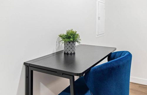 Luxury 1BD Gym Rooftop Street Parking by DT UMN - Foto 25