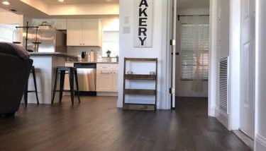 Beautiful Home across the street from Lake June! - Foto 5