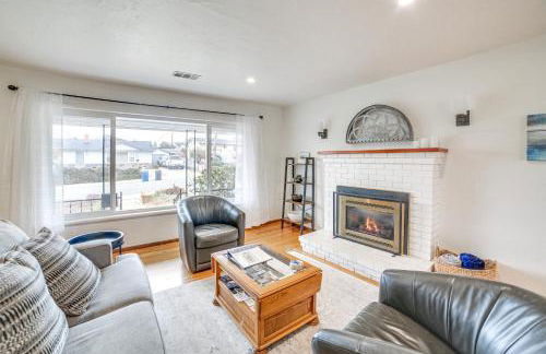 Seaside Vacation Rental with Patio Near Monterey Bay - Foto 4