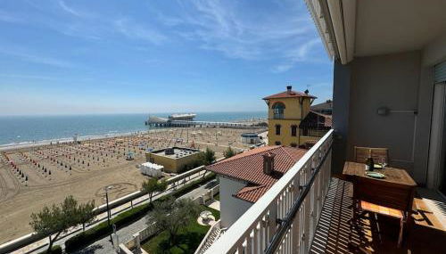 Appartamento fronte mare con terrazzo e parcheggio privato - Foto 3