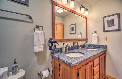 Lake Placid Gem with Patio and Views Less Than 1 Mi to Beach! - Foto 16