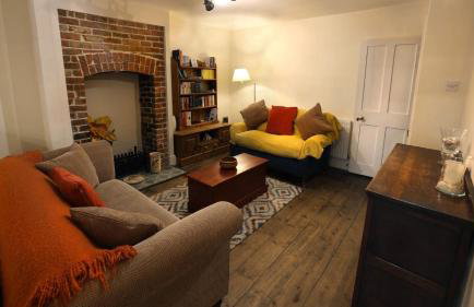 Charming 2BR Edwardian House in Market Town - Foto 1