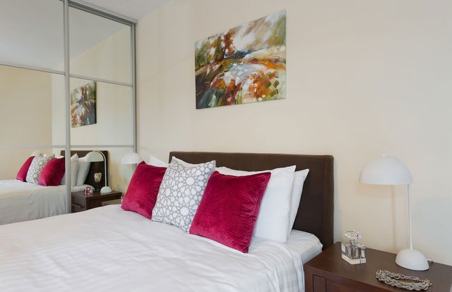 Broc House Suites - Photo 7