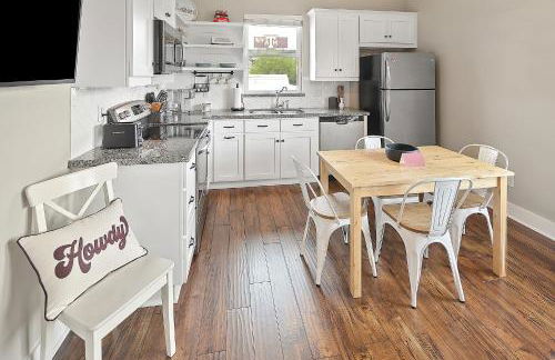 1 Bedroom Guest House Across the Street From Kyle Field - Foto 15