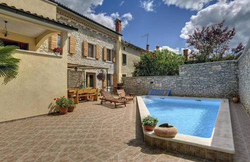 Villa in Svetvincenat with Pool & Beach - Foto 3