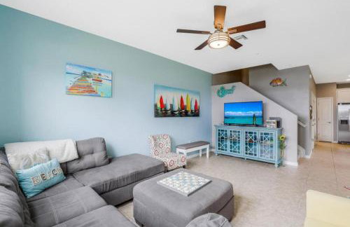 Beachy condo in Artesia with pool, gym and pickleball - Foto 3