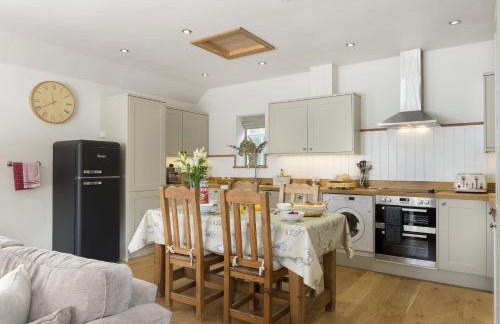 Grooms Cottage - Photo 2