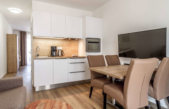 Lakeside Village 3 - Photo 4